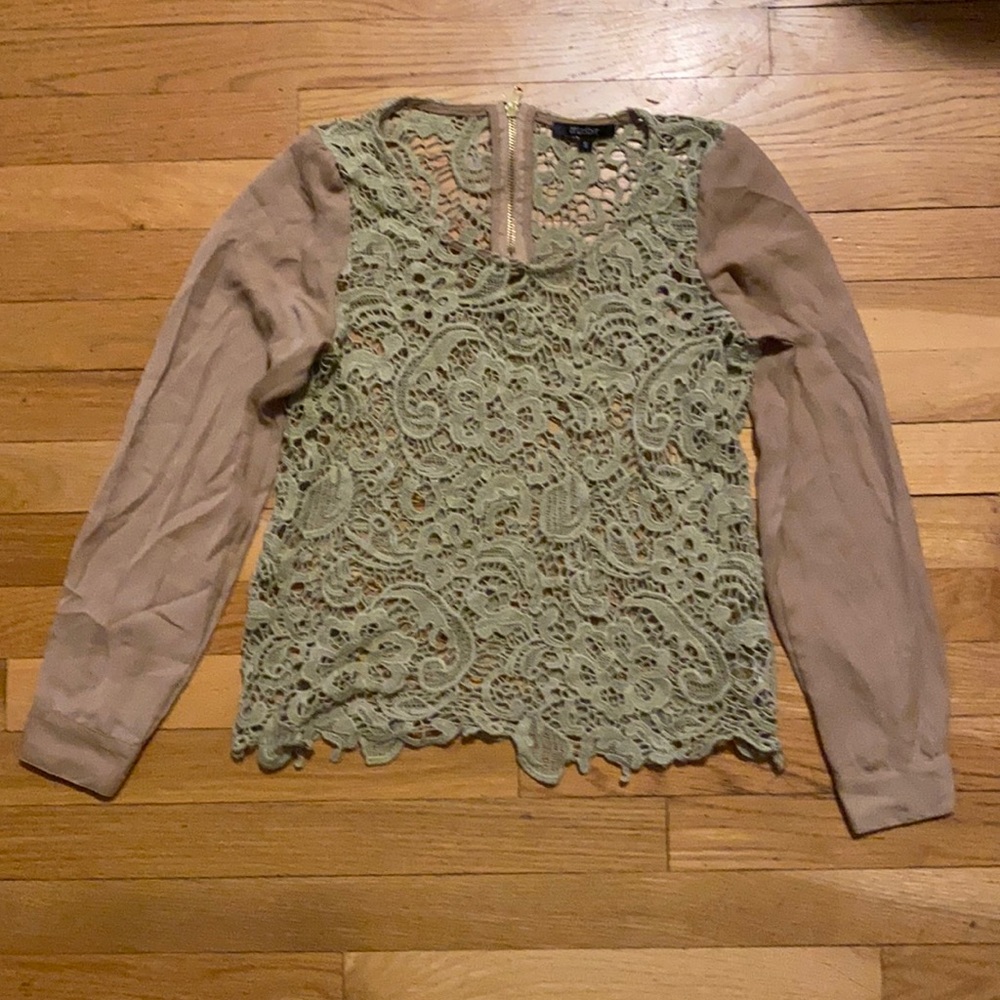 Women’s DELUSIVE see through top size small EUC